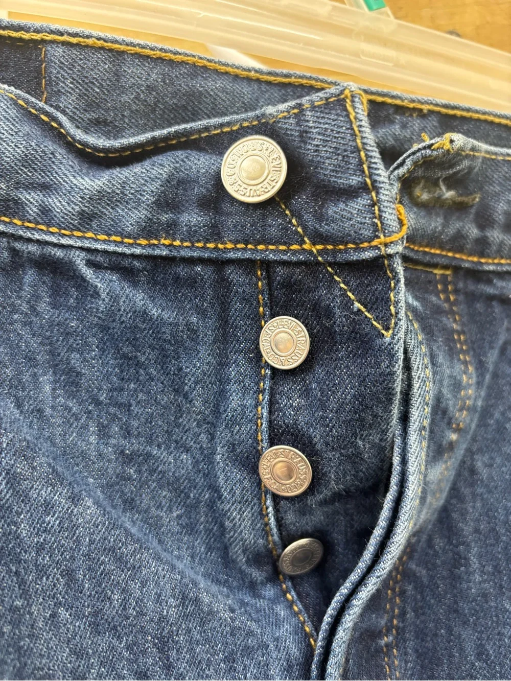 Vtg Levi’s 501 button fly jeans size 34x30 (0115)